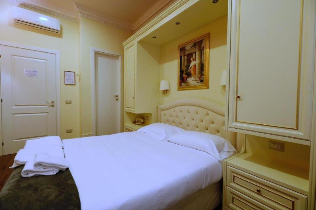 Hotel Dimora Frattina Rom Exterior foto